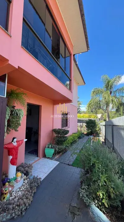 Casa com 4 quartos, São Cristovao, Tapejara - R$ 750 mil