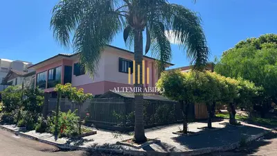 Casa com 4 quartos, São Cristovao, Tapejara - R$ 750 mil