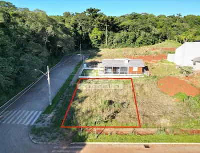 VENDE-SE TERRENO DE ESQUINA NO LOT. VIRGÍNIA 