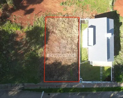 VENDE-SE TERRENO NO LOTEAMENTO VIRGÍNIA