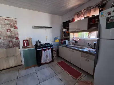 CASA COM 2 MORADIAS LOTEAMENTO BIANCHINI