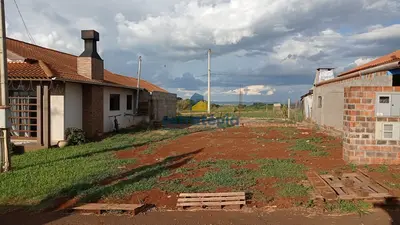 CASA DE MORADIA NO CASANNOVA COM TERRENO AO LADO