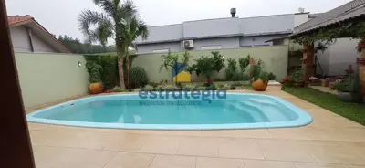 CASA PERTO AO FUNIL