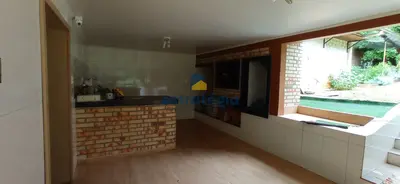 EXCELENTE CASA NA RUA JULIO DE CASTILHOS